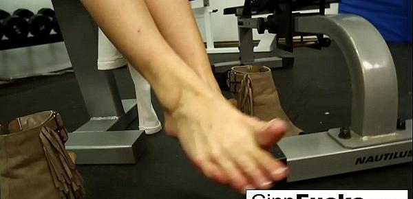  Sexy beauty gets so turned on at the gym